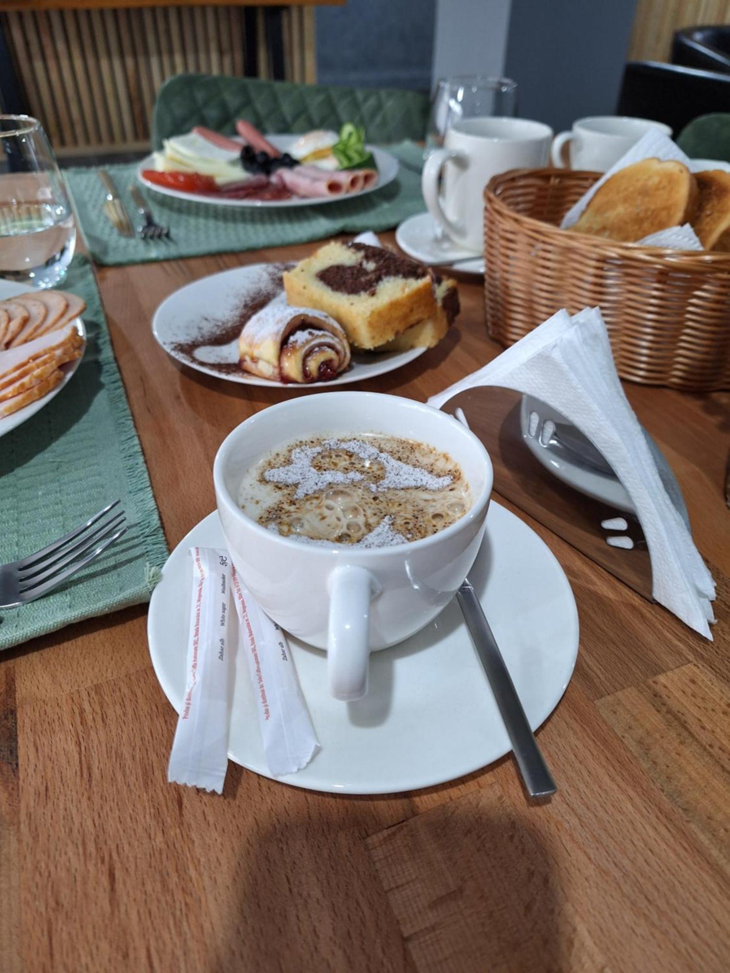 Danifeld Inn Voronet Luaran gambar